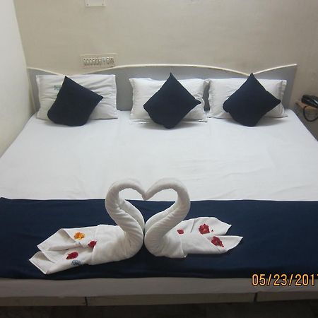 Hotel Sree Vaibhav Residency Tirupati Zewnętrze zdjęcie